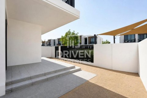 Townhouse in The Valley, Dubai 4 bedrooms, 261.52 sq.m. № 141107 - photo 26