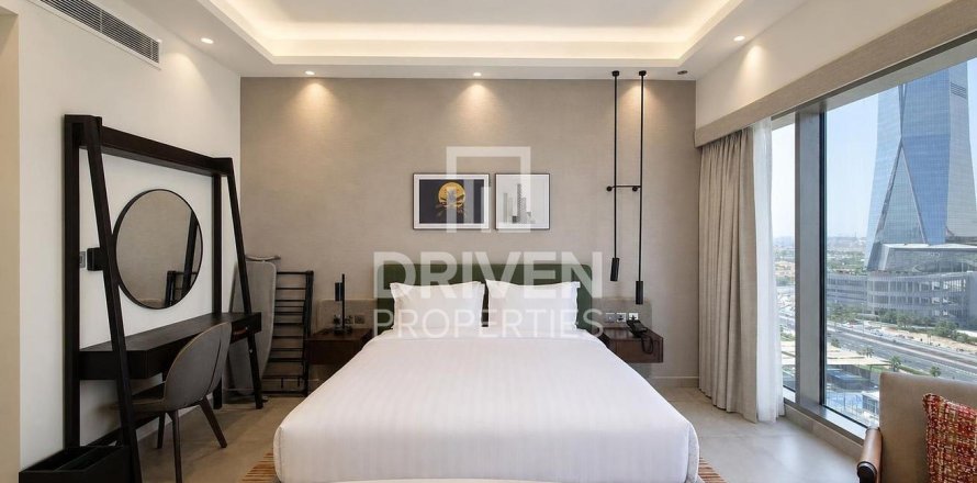 Apartment in Jumeirah Lake Towers, Dubai studio, 35.21 sq.m. № 141117