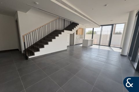 Villa in Arabian Ranches 3, Dubai 4 bedrooms, 303 sq.m. № 76270 - photo 2