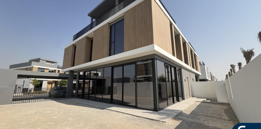 Villa in Arabian Ranches 3, Dubai 4 bedrooms, 303 sq.m. № 76270