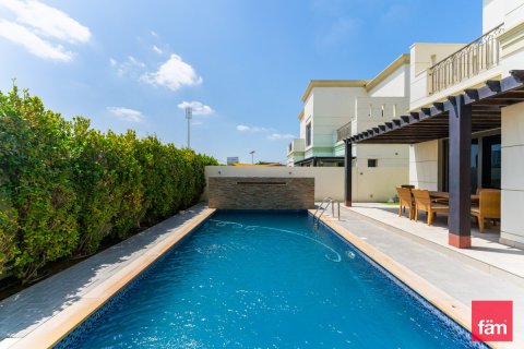 Снять в аренду виллу в Al Furjan, Дубай: 6 спален, 610м², № 92039 - фото 28