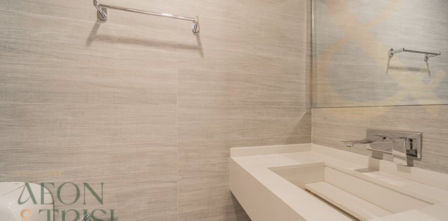 Adosado en Jumeirah Village Circle, Dubai, 4 dormitorios, 369 m², № 61019