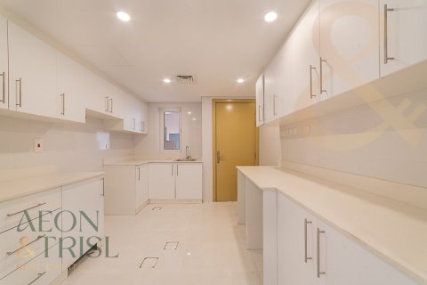 Adosado en Jumeirah Village Circle, Dubai, 4 dormitorios, 369 m², № 61019 - foto 3