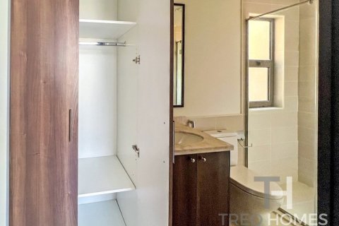 Villa in Reem, Dubai 3 bedrooms, 220 sq.m. № 13443 - photo 13