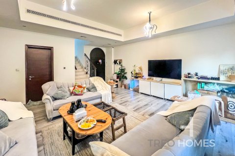 Villa in Reem, Dubai 3 bedrooms, 203 sq.m. № 13440 - photo 2