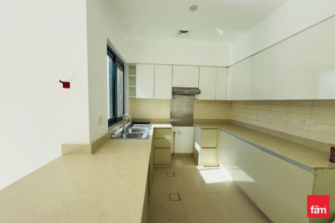 Снять в аренду виллу в Дубай Хилс Эстейт, Дубай: 4 спальни, 326м², № 69440 - фото 6