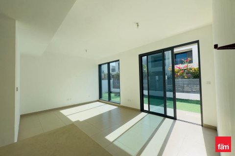 Снять в аренду виллу в Дубай Хилс Эстейт, Дубай: 4 спальни, 326м², № 69440 - фото 5