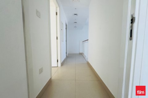 Снять в аренду виллу в Дубай Хилс Эстейт, Дубай: 4 спальни, 326м², № 69440 - фото 12