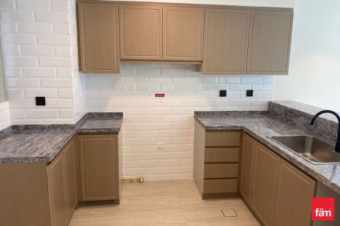 Townhouse in Dubai 5 bedrooms, 215.1 sq.m. № 69428 - photo 2