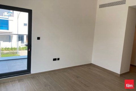 Townhouse in Dubai 5 bedrooms, 215.1 sq.m. № 69428 - photo 14