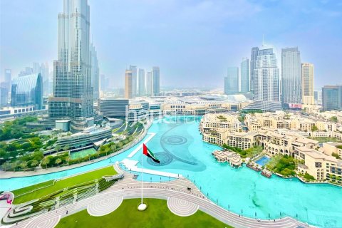 Купить квартиру в The Residences, Даунтаун Дубай (Даунтаун Бурдж Дубай), Дубай: 2 спальни, 151м², № 43428 - фото 1
