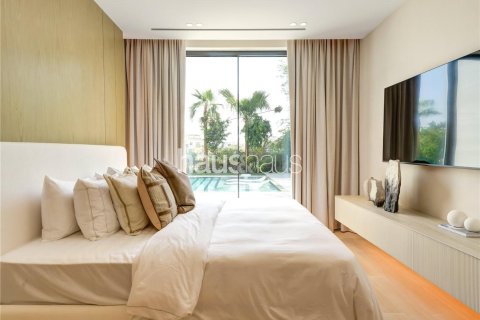 Villa in Jumeirah Islands, Dubai 5 bedrooms, 511 sq.m. № 43417 - photo 7