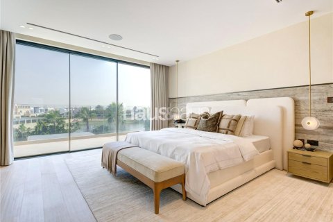 Villa in Jumeirah Islands, Dubai 5 bedrooms, 511 sq.m. № 43417 - photo 14