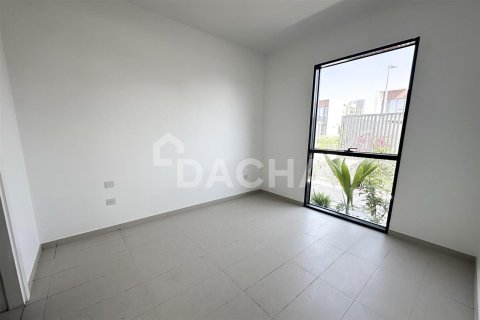 Снять в аренду квартиру в Dubai Land, Дубай: 4 спальни, 244.7м², № 6589 - фото 10