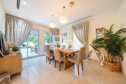 Villa in Jumeirah Village Triangle, Dubai 5 bedrooms, 656 sq.m. № 24267 - photo 20