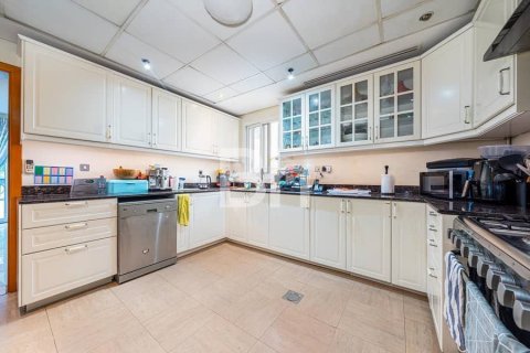 Villa in Jumeirah Village Triangle, Dubai 5 bedrooms, 656 sq.m. № 24267 - photo 18
