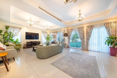 Villa in Jumeirah Village Triangle, Dubai 5 bedrooms, 656 sq.m. № 24267 - photo 21