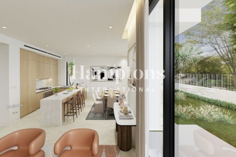 Villa in Dubai Land, Dubai 4 bedrooms, 367.98878300 sq.m. № 110456 - photo 13