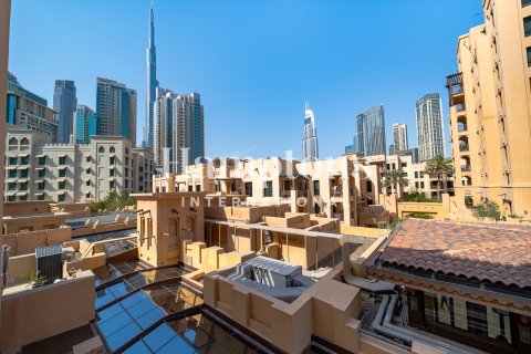 Apartment in Downtown Dubai (Downtown Burj Dubai), Dubai 1 bedroom, 76.26964688 sq.m. № 110452 - photo 19