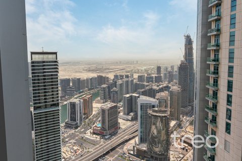 Apartment in Burj Khalifa, Dubai 3 bedrooms, 202.71 sq.m. № 138084 - photo 7