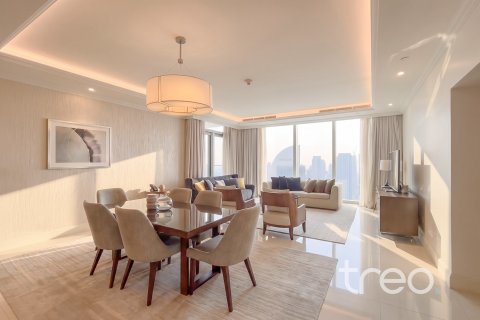 Apartment in Burj Khalifa, Dubai 3 bedrooms, 202.71 sq.m. № 138084 - photo 28