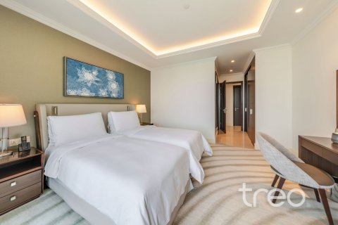 Apartment in Burj Khalifa, Dubai 3 bedrooms, 202.71 sq.m. № 138084 - photo 4