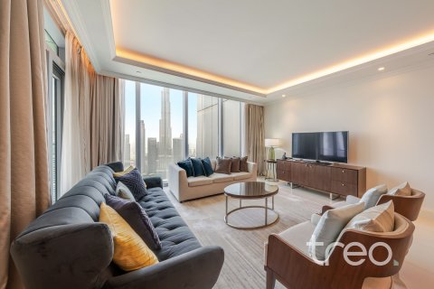 Apartment in Burj Khalifa, Dubai 3 bedrooms, 202.71 sq.m. № 138084 - photo 22