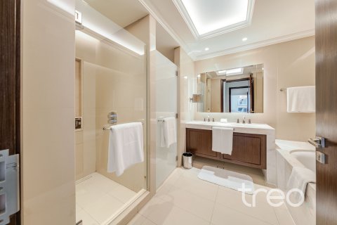Apartment in Burj Khalifa, Dubai 3 bedrooms, 202.71 sq.m. № 138084 - photo 5