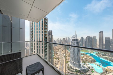 Apartment in Burj Khalifa, Dubai 3 bedrooms, 202.71 sq.m. № 138084 - photo 14
