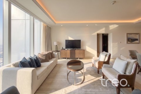 Apartment in Burj Khalifa, Dubai 3 bedrooms, 202.71 sq.m. № 138084 - photo 29
