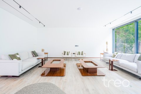 Снять в аренду виллу в Аль-Барари, Дубай: 4 спальни, 961.82м², № 138075 - фото 7