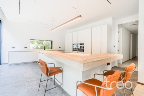 Снять в аренду виллу в Аль-Барари, Дубай: 4 спальни, 961.82м², № 138075 - фото 17