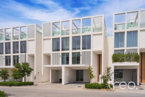 Снять в аренду виллу в Аль-Барари, Дубай: 4 спальни, 458.94м², № 138085 - фото 25
