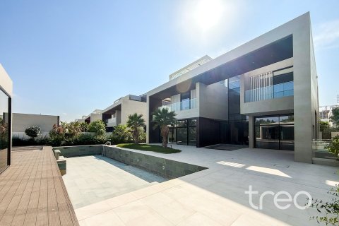 Villa en Al Barari, Dubai, 5 dormitorios, 1212.66 m², № 138076 - foto 2