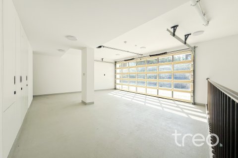 Villa en Al Barari, Dubai, 5 dormitorios, 1212.66 m², № 138076 - foto 27