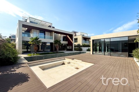 Villa en Al Barari, Dubai, 5 dormitorios, 1212.66 m², № 138076 - foto 30