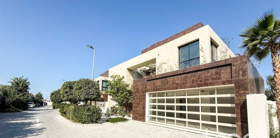 Villa en Al Barari, Dubai, 5 dormitorios, 1212.66 m², № 138076