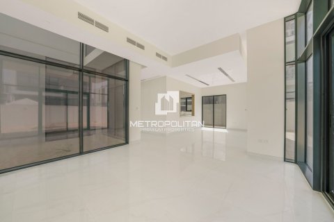 Villa in Murooj Al Furjan, Al Furjan, Dubai 4 bedrooms, 279 sq.m. № 15275 - photo 17