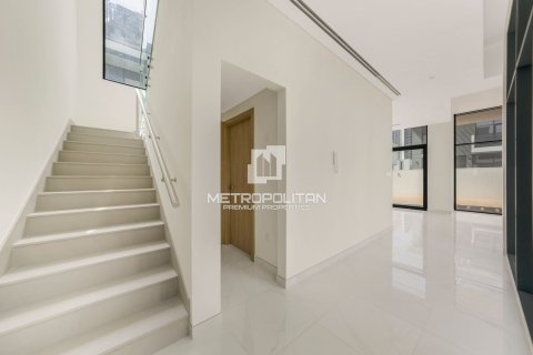 Villa in Murooj Al Furjan, Al Furjan, Dubai 4 bedrooms, 279 sq.m. № 15275 - photo 13