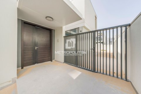 Villa in Murooj Al Furjan, Al Furjan, Dubai 4 bedrooms, 279 sq.m. № 15275 - photo 6