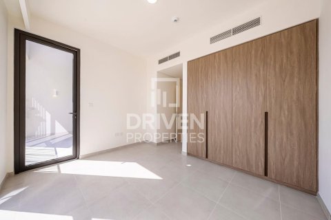 Townhouse in The Valley, Dubai 3 bedrooms, 190 sq.m. № 87595 - photo 11