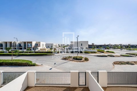 Townhouse in The Valley, Dubai 3 bedrooms, 190 sq.m. № 87595 - photo 17