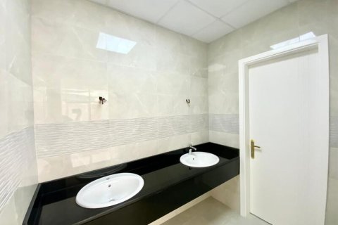 Villa in Al Barsha, Dubai 5 bedrooms, 1016.6 sq.m. № 52554 - photo 2