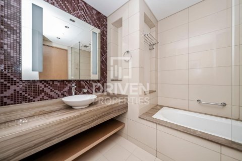 Apartment in DAMAC Towers by Paramount, Business Bay, Dubai 1 bedroom, 90 sq.m. № 20010 - photo 12