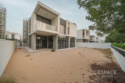 Villa en Al Furjan, Dubai, 5 dormitorios, 425 m², № 71041 - foto 1