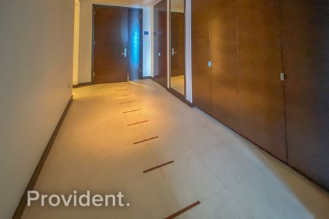 Apartment in ARMANI RESIDENCES in Downtown Dubai (Downtown Burj Dubai), Dubai 2 bedrooms, 159.4 sq.m. № 30565 - photo 12