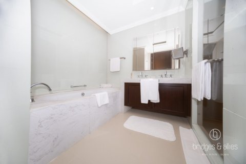 Apartamento en Downtown Dubai (Downtown Burj Dubai), Dubai, 2 dormitorios, 147 m², № 91131 - foto 16
