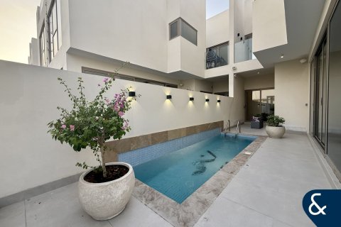 Купить таунхаус в Al Furjan, Дубай: 3 спальни, 303м², № 78816 - фото 23