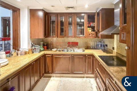 Apartamento en Old Town, Dubai, 1 dormitorio, 90 m², № 78830 - foto 6