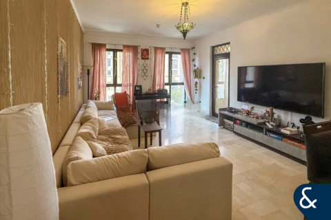 Apartamento en Old Town, Dubai, 1 dormitorio, 90 m², № 78830 - foto 2